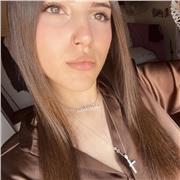 Diplomata con il massimo dei voti al liceo classico Monti di Cesena, offro ripetizioni di latino, soprattutto per il biennio